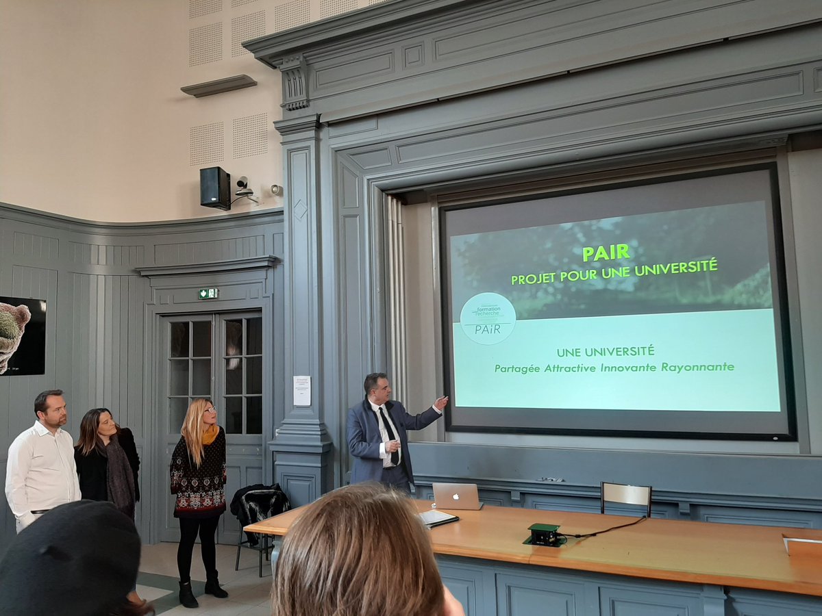 Marine_Ribals's tweet photo. Les candidats à la présidence d'@univamu sont venus présenter leurs programmes aux étudiants 
3️⃣ axes sont développés :

▶️ Orientat°, Format°, Insert°
▶️ Condition de Vie étudiante 
▶️ Gouvernance &amp; subsidiarité 

Merci @FAM_Interasso pour l'organisat° de ce tps https://t.co/HvHGvV5K5L