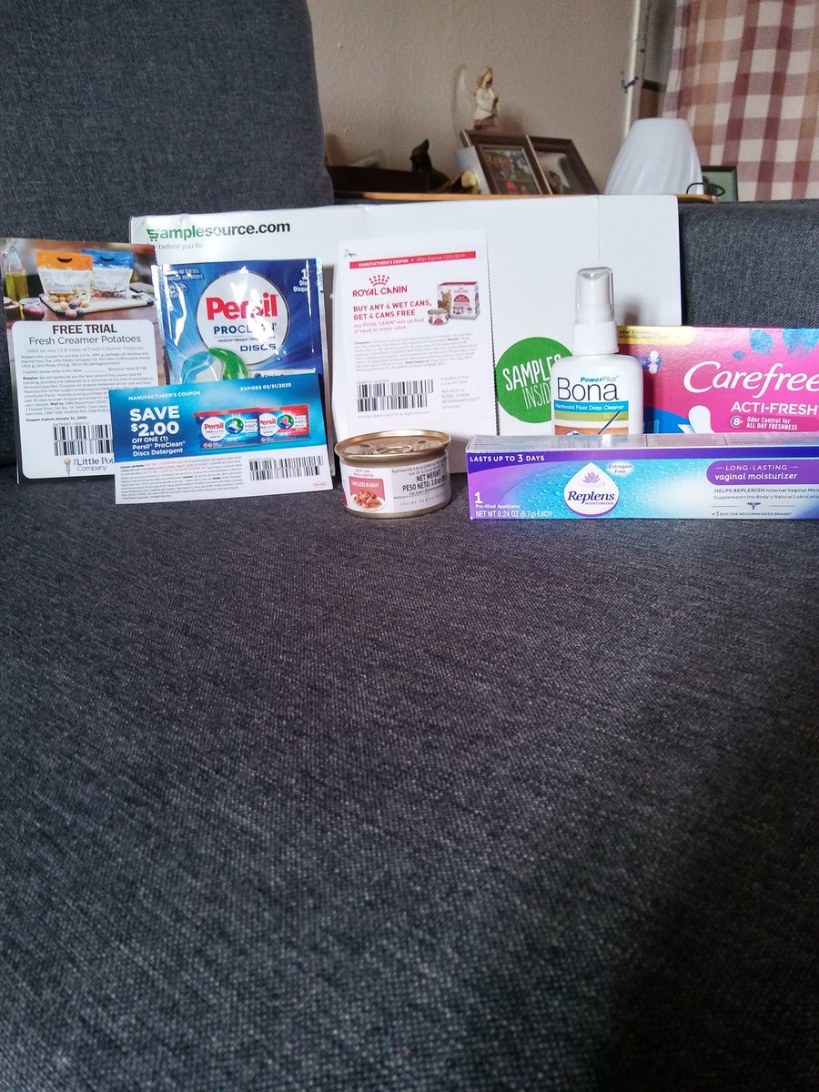 graylssh's tweet photo. nice variety to try before I buy ty @SampleSource
#thelittlepotatocompany
#persil
#royalcanin
#bona
#carefree
#replens https://t.co/HBi2H1BK7T