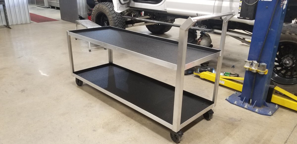Now that's a roll cart! Aluminium 76.5"x32" full brushed and some ghosted CusToms touch 💪 #cteverywhere #Custombuilt #bigassrollcart #ghosting #goldenarm