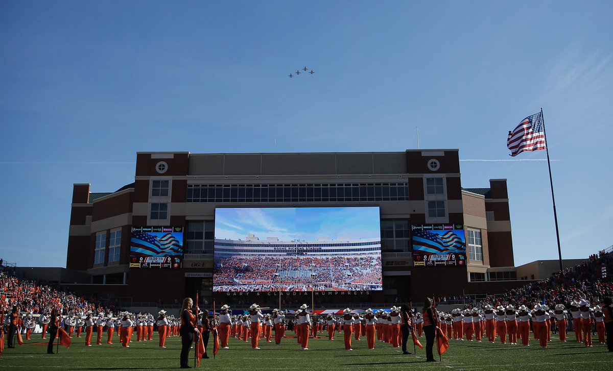 Veteran salute #okstate @usairforce @CowboyFB  @71FTW