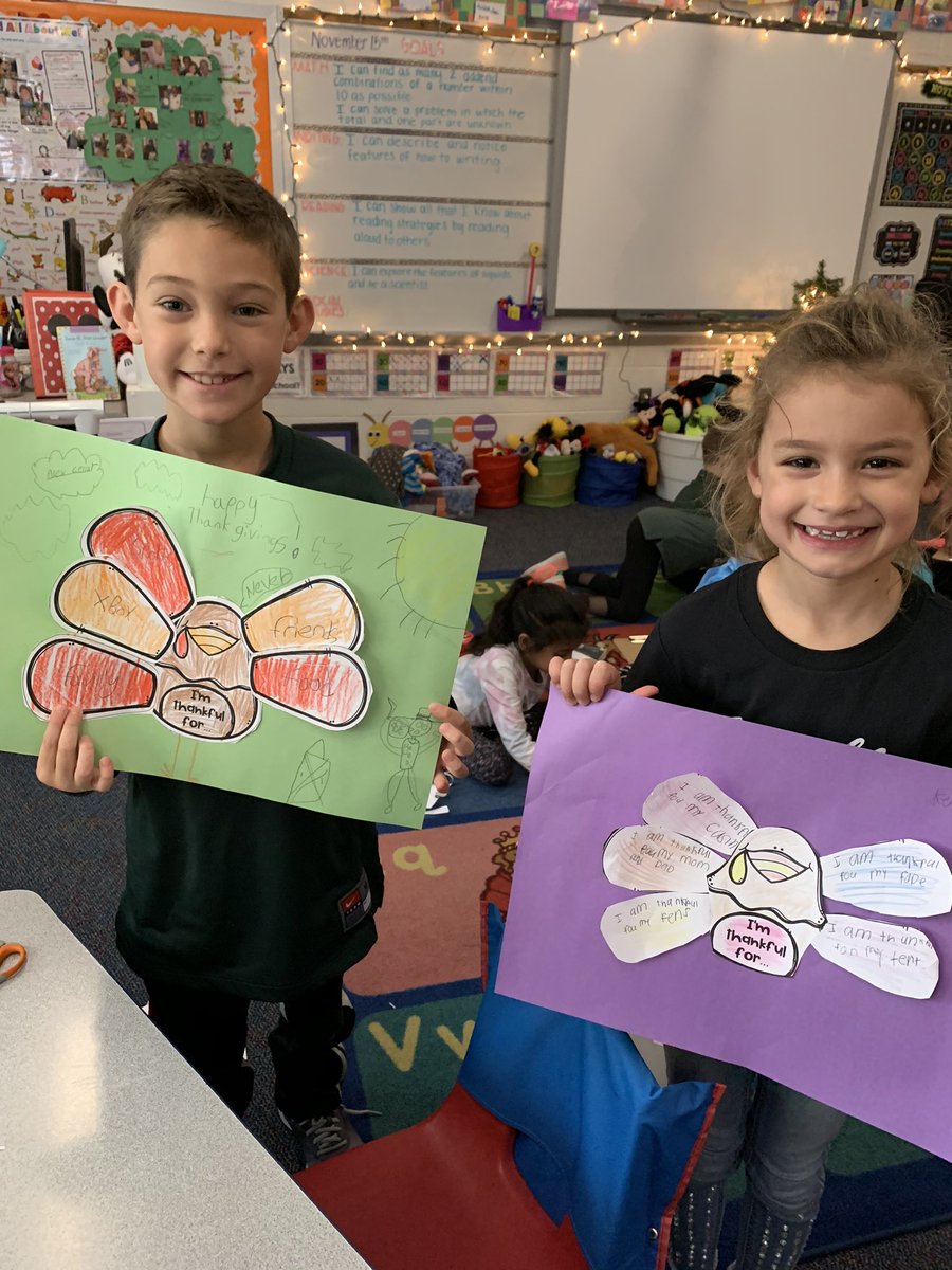 Making thankful turkeys with our buddies! <a href="/mrsweakland/">Weaklands SUPER Kids</a> 🦃