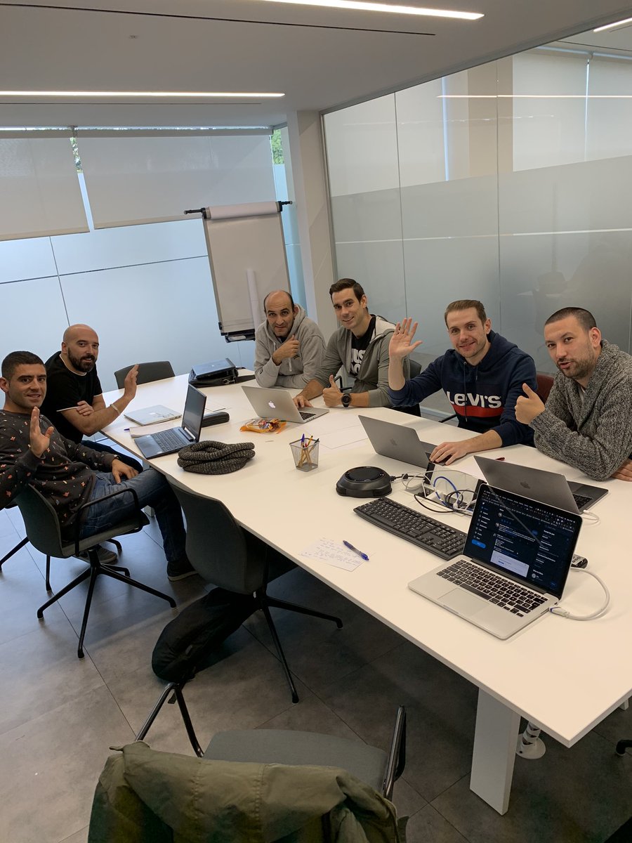 BorjaL's tweet image. Muchas gracias a @trileuco por acoger y patrocinar el #coderetreat #gdcr19 y a todos por venir!!
