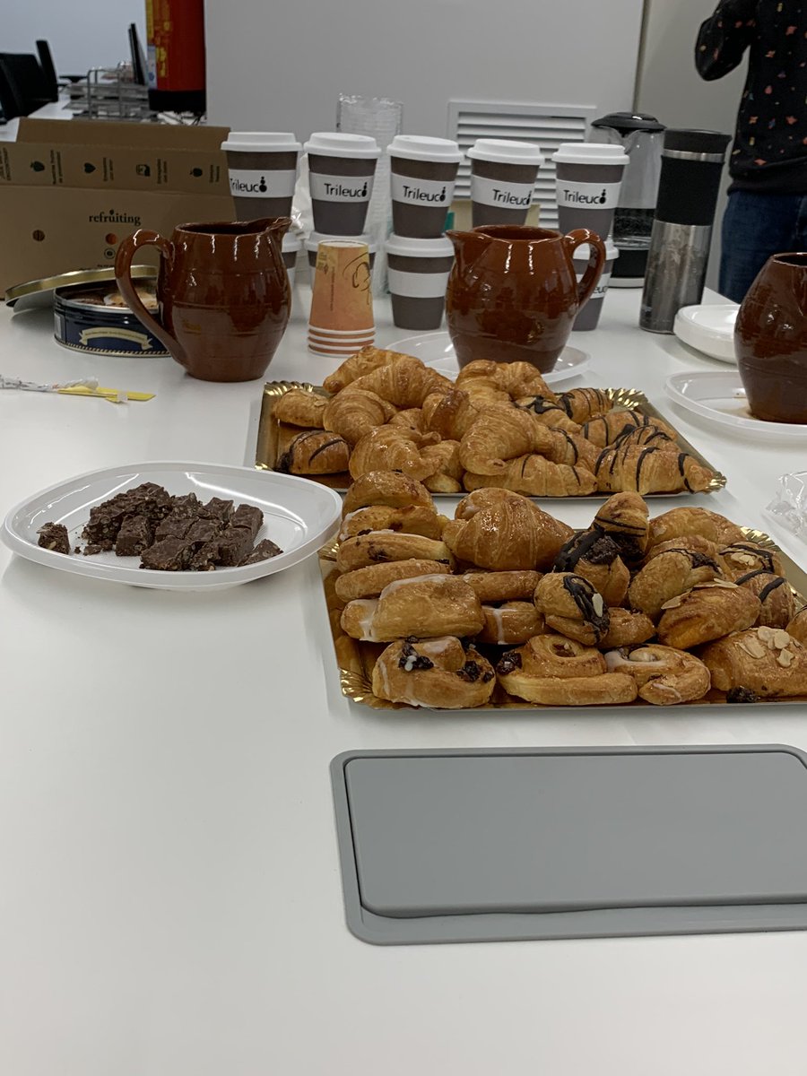 BorjaL's tweet image. Muchas gracias a @trileuco por acoger y patrocinar el #coderetreat #gdcr19 y a todos por venir!!