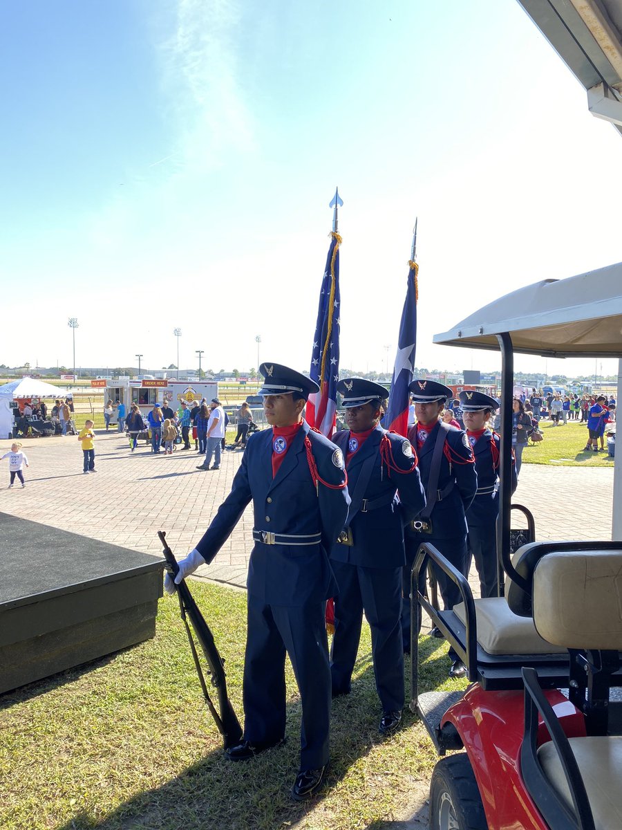 CySpringsAFJROTC tweet media