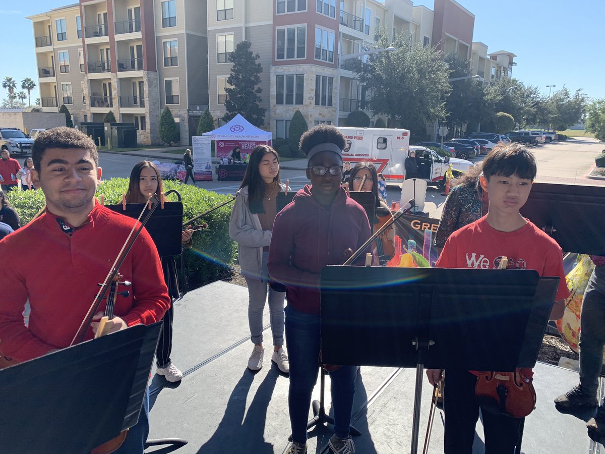 shark_strings's tweet image. 