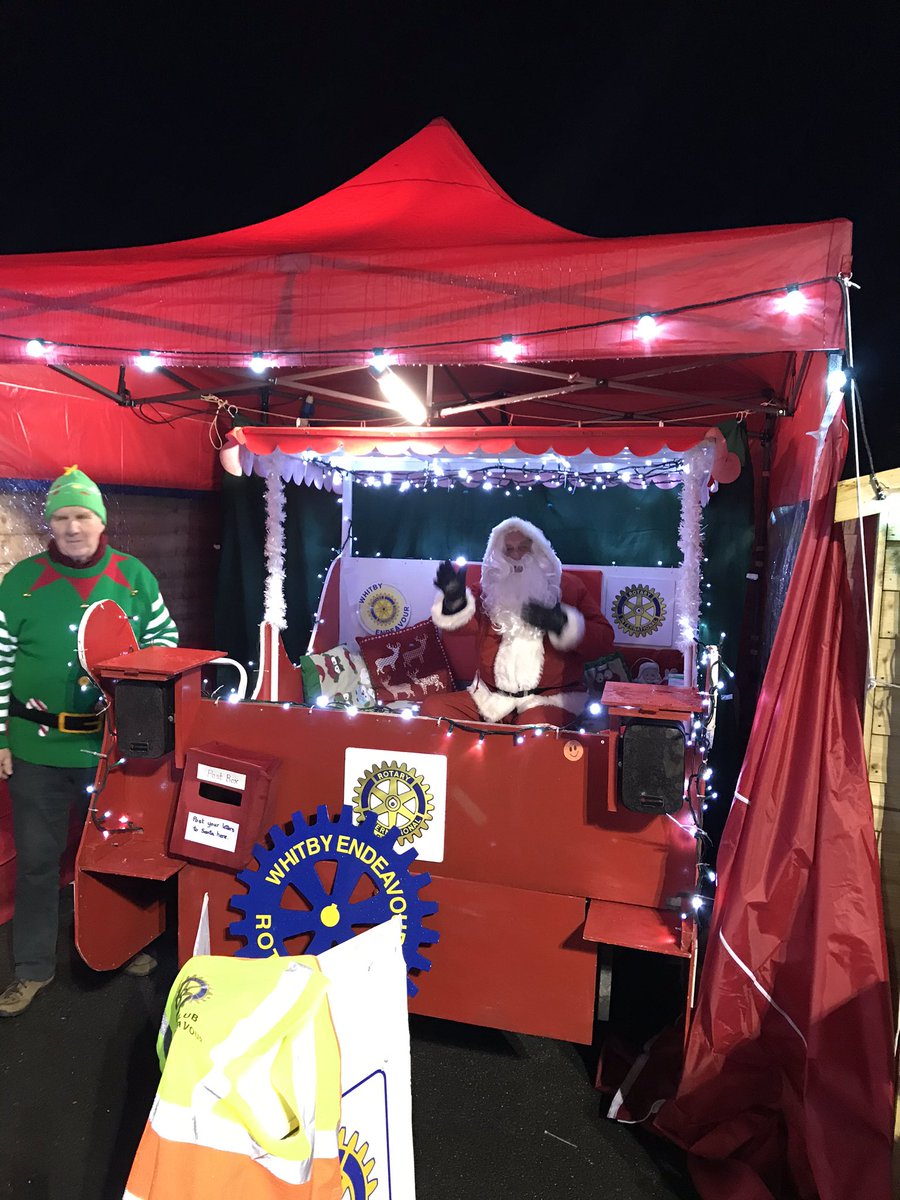 WhitbyXmasFest tweet media