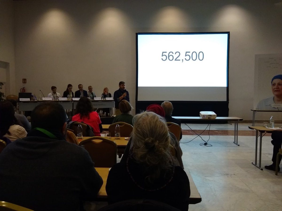 gabriel_ruizsig's tweet image. @CATCH_ITN Final Meeting, III Congreso Andaluz de Personas con #cancer y Familiares. Organizado por @aecc_es @AECCSevilla @vidaon_es @MaseroPepi @Louise_Brennan_ @ornelabardhi @Dom_OConnor1 @ONCOAVANZE @CaulfieldBrian @FMMGuerra @salumedia @sanhorfra @merbondal @MunozPenas