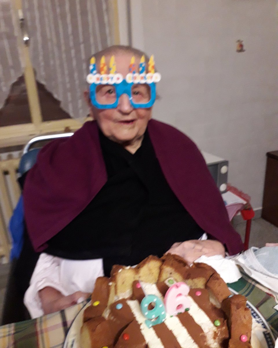 materni1974's tweet photo. grazie Nonna Rina....#96 #96anni #auguroni #auguri #tvb #nonna #rina #nonnarina #marsciano #perugia #umbria #italia #terni #poggio #poggioaquilone #sanvenanzo #guerra #dopoguerra #vita #lavita #graziediesserci #onestà #rispetto #umiltà #grazie ✌🥳👍 https://t.co/Jczr1bbQdi