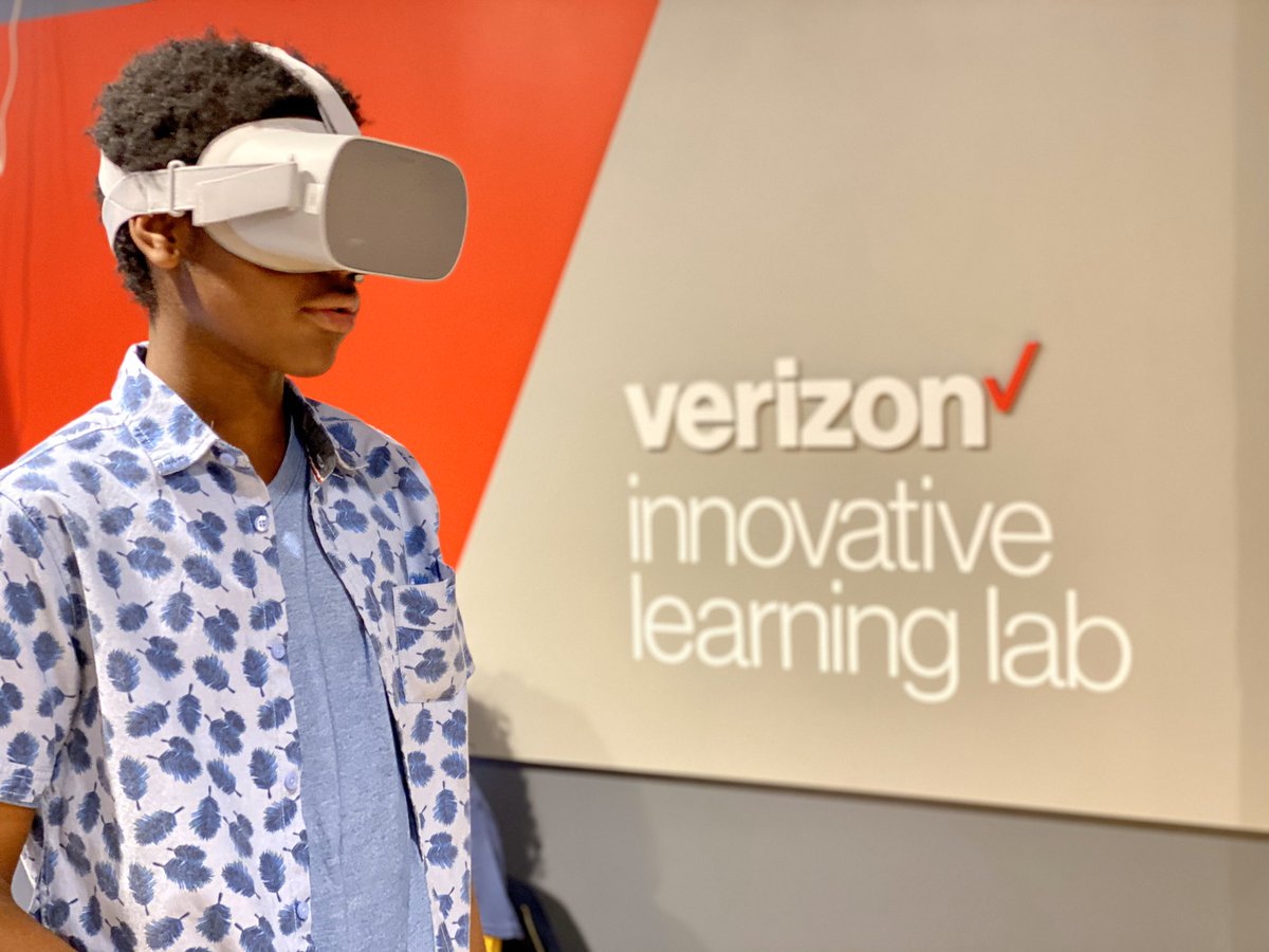 digisalad's tweet photo. Amazing day @Verizon5g @G4C Hackathon Student — vision of 5 years future creating #AR #VR w/ @CoSpaces_Edu #mergecube #verizoninnovativelearninglab https://t.co/qrttIJ4lHm