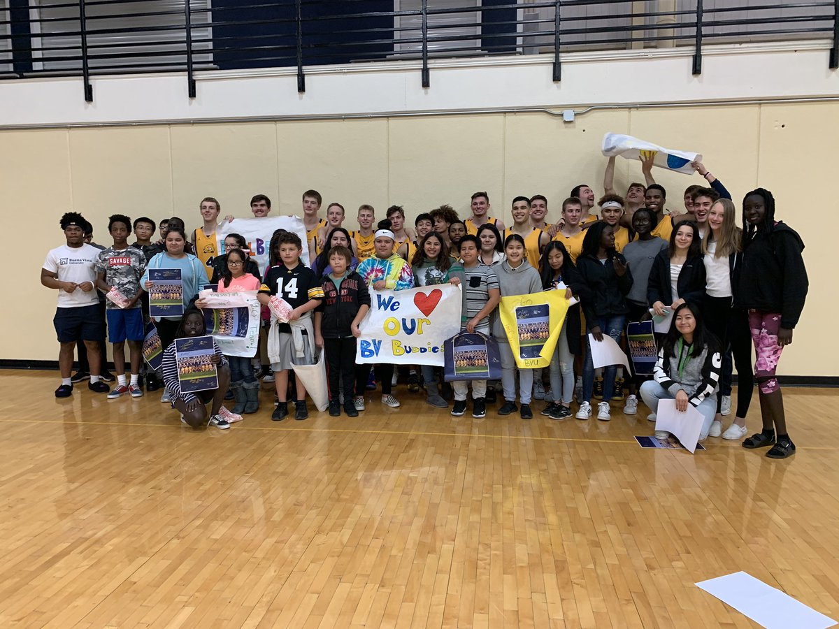 BVUMBasketball's tweet photo. What better way to end a weekend of basketball than with our BV Buddies? And always #MooseStrong https://t.co/OsbWeGInyZ