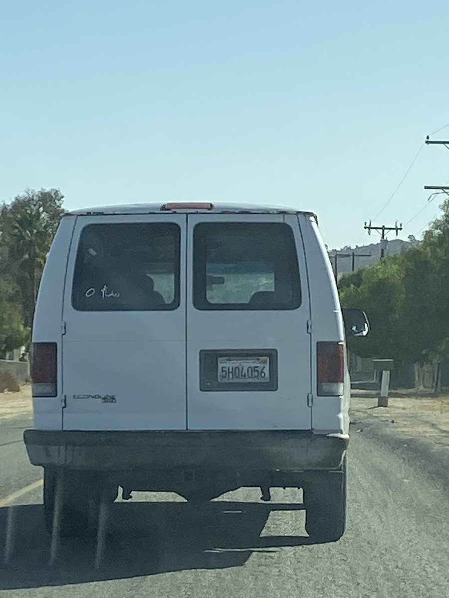 jiggyjxllio's tweet image. If y’all could rt to help find this person who tried to take a teenage girl by a bus stop off Brown st &amp;amp; Cajalco rd in Perris, CA. I got close enough to get the licenses plates, this ain’t right no woman should ever go through that please be safe out there everyone n god bless !