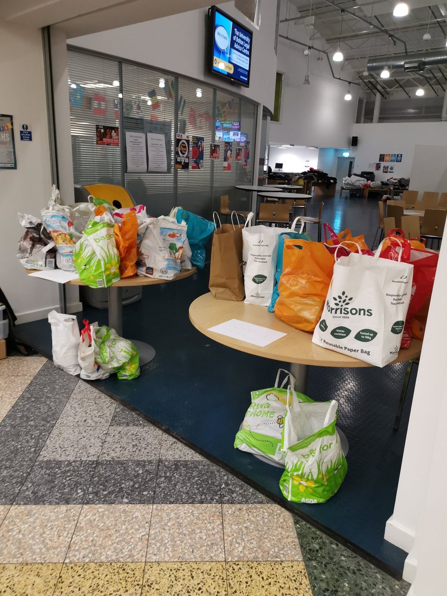 Very busy day for British Red Cross Emergency Response volunteers at Bolton University, supporting students who have been effected by the student residence fire last night
<a href="/GMCheshireER/">BRC Cheshire & Greater Manchester ER</a>