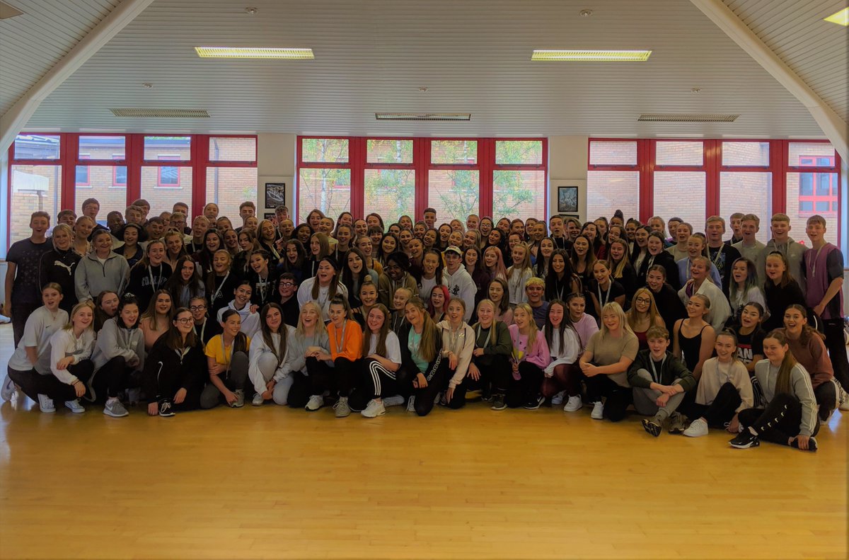 CAPACOLLEGE's tweet photo. We loved welcoming parents and friends today to showcase the INCREDIBLE work that has been produced this week by our outstanding team of students and creatives. Congratulations to all involved - so much achieved in such a short time! #IntensiveWeek #PerformingArts #Classof2021 https://t.co/DxnAL2rQyN