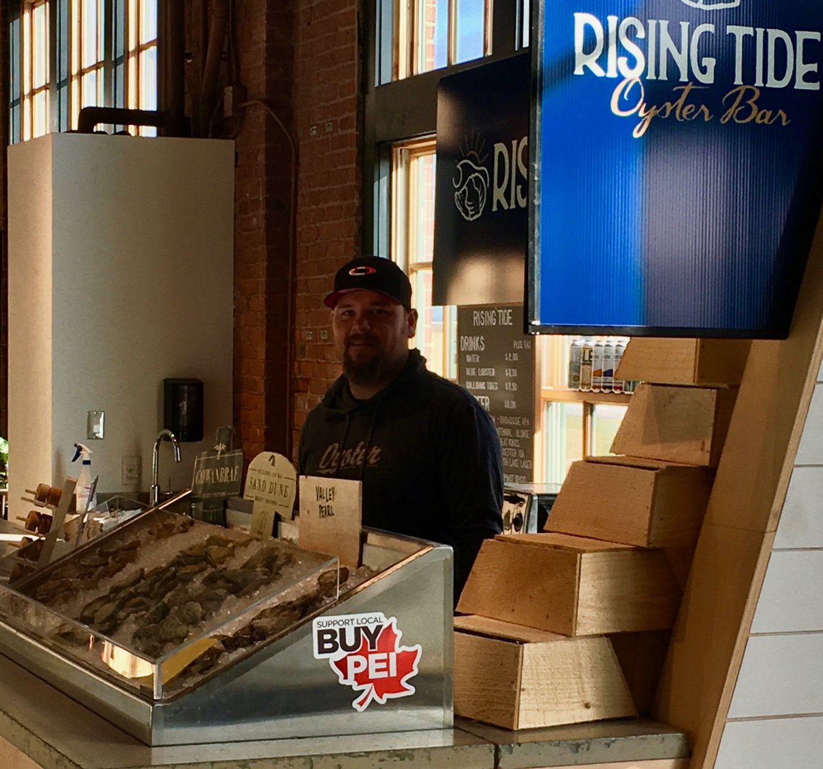 BuyPEI's tweet photo. Rising Tide Oyster Bar - FOUNDERS' Food Hall

Open and serving wonderful PEI Oysters. What a great treat to your weekend! https://t.co/NAVXl740Hv