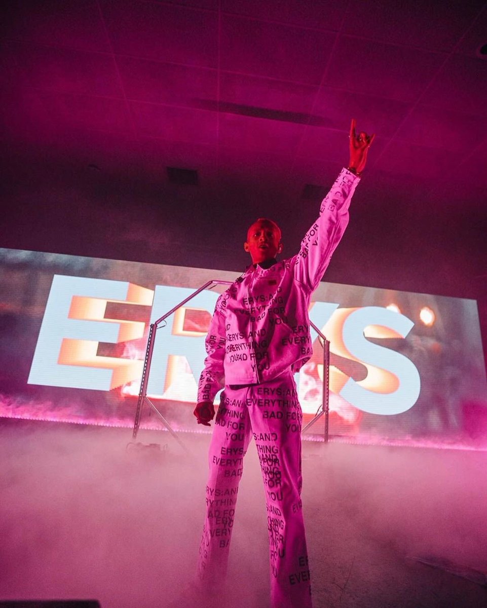 RepublicRecords's tweet photo. 𝐓𝐇𝐄 𝐖𝐈𝐋𝐋𝐎𝐖 &amp; 𝐄𝐑𝐘𝐒 𝐓𝐎𝐔𝐑 🌷
@jaden @OfficialWillow 

TIX ↓
https://t.co/GfDZqKtlxP https://t.co/CBSu6vpht9