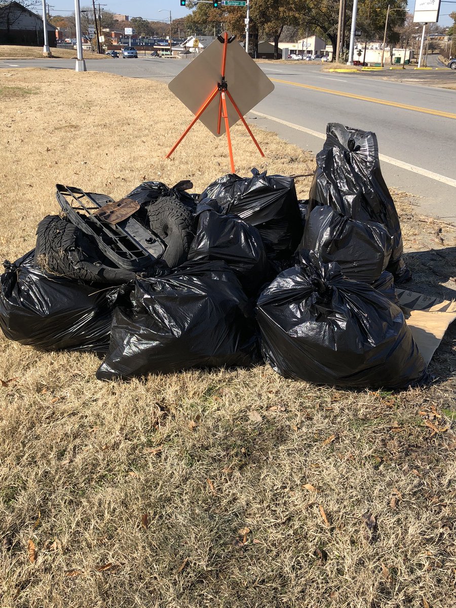 kendrakpruitt's tweet photo. Not a bad haul of trash by our team for #ImpactTheRock! #UniteLR https://t.co/87GvLLiiur