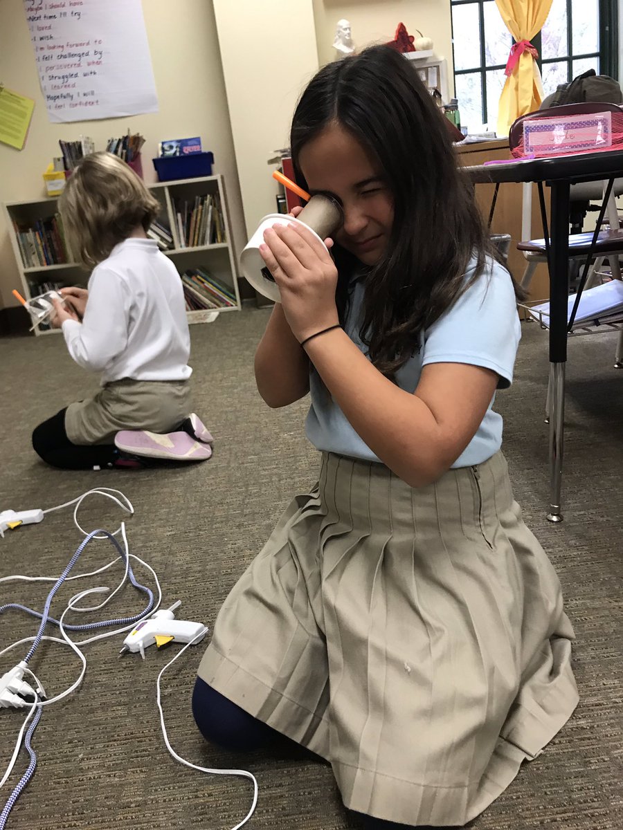 PickingUpSTEAM's tweet photo. A girl with a hot glue gun can do anything! 😍❤️👍💪#TrinitySTEAM #TrinityLearns @Overly4thgrade @mrschasejones @Hester4th https://t.co/JGJvZHBKo5