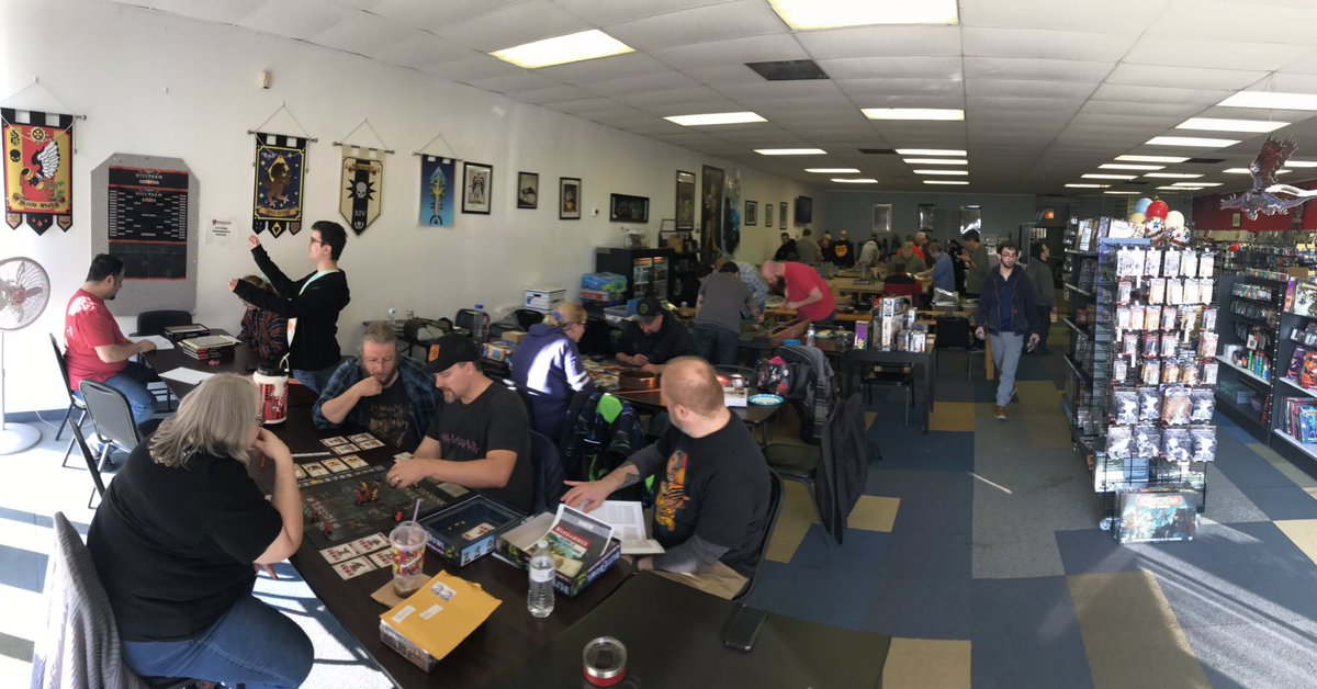 GrognardStore's tweet image. Demo games all day! The tables are full! More food at 530 !!!