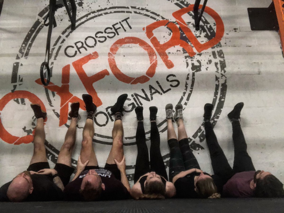 That Super Saturday feeling .... 

Legs on legs ... on legs 💃

Which team did you assemble for your workout today ?!! 

#burner #fitness #jamesjowseytraining #kickthetree #teamtotum #totumperformance #team #community #supersaturday #boom💥