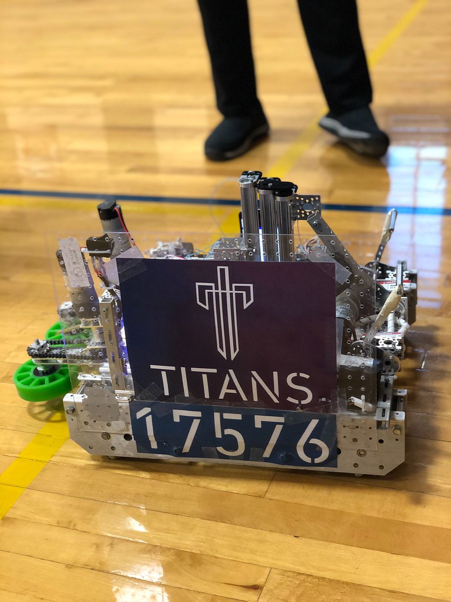 titans17576's tweet photo. Had a great time at LM1 today! We finished 5th with 2/5 wins. #stemsquad #ftc #skystone #FIRSTIllinois @FTCIllinois https://t.co/2rgrThSksP