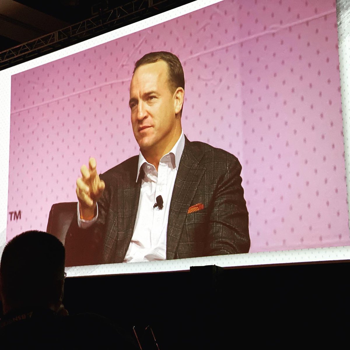Great night at our National Sales Meeting getting to listen to Peyton Manning talk and tell stories for an hour. <a href="/Woodrow_7/">Nate Wood</a> @MattPowerBSN <a href="/hemi2124/">Brett Hemmelgarn</a> <a href="/BSN_BRUNELLE/">Paul Brunelle</a> #TheHeartOfTheGame #NSM2019