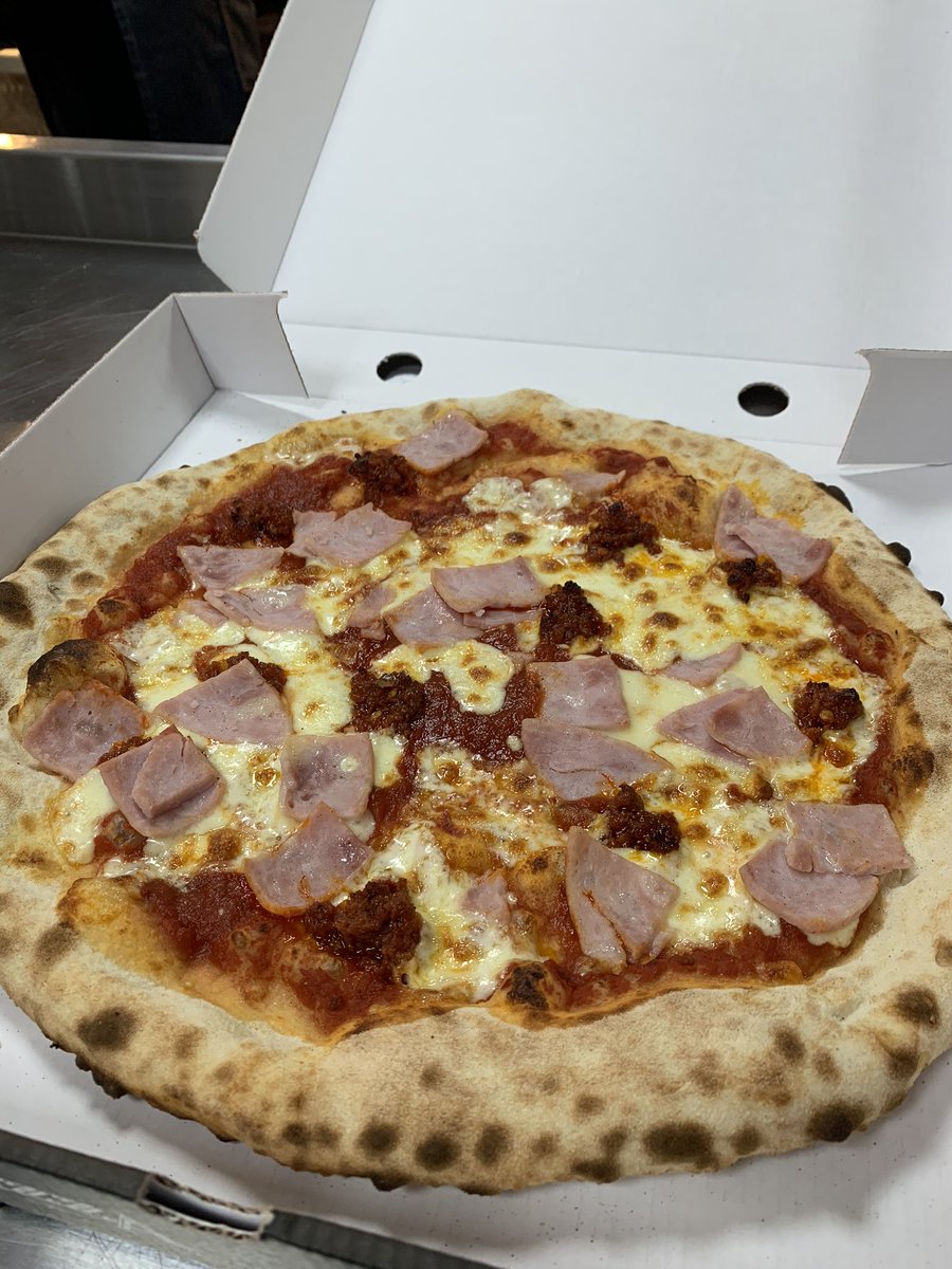 Go4Pizzas tweet media
