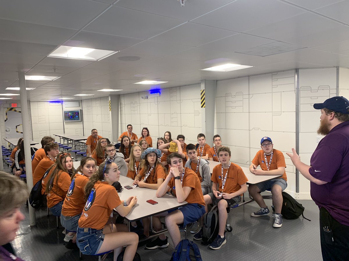CollegeavenueSS's tweet photo. CASS Knights @nasakennedy Space Camp 2019
An amazing experience that is out of this world🚀
#learning #space #physics @elon @gregmortoncomic #ThisIsAwesome https://t.co/hHUk3Y33ZS