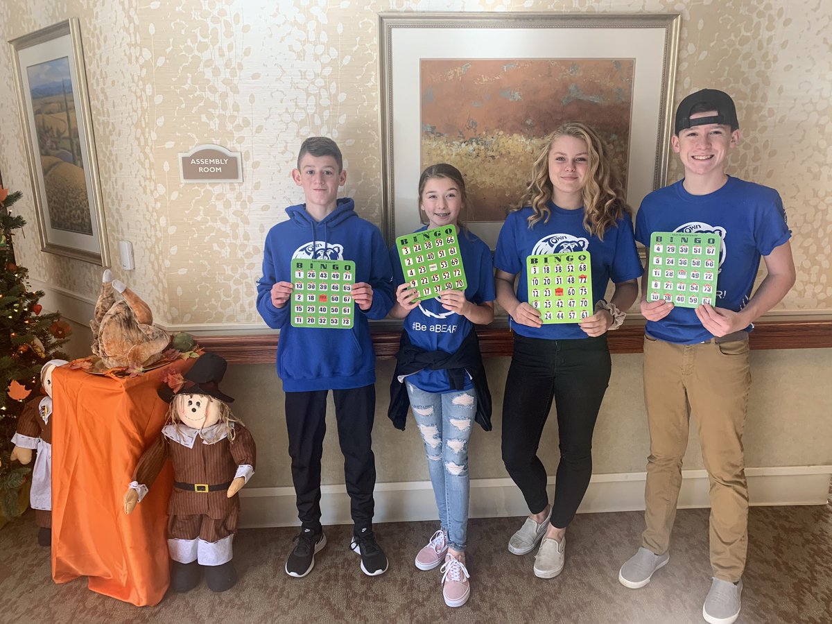 Math__Life's tweet image. STUCO members helping out with bingo at Masonic Village.  Awesome volunteers!!!  @EtownAreaMS