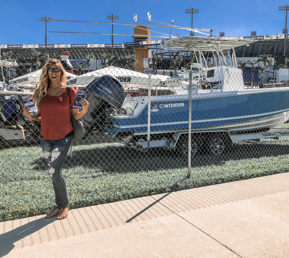 1️⃣ more day until NASCAR is underway at the HOMESTEAD SPEEDWAY ‼️🏎️🏁 Make sure you come stop by the @contenderboats booth &amp; say hello! I will be signing swag &amp; hanging out from 12:00pm - 12:45pm. See ya there NASCAR FANS!!! #HomesteadSpeedway #Nascarfan #Nascar #NascarCup