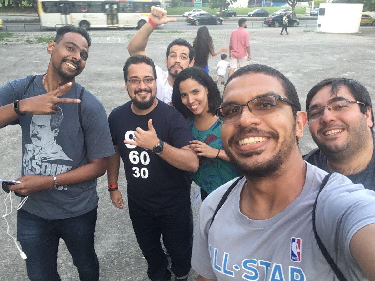 Hoje foi dia do <a href="/EssaParadaRJ/">Essa Parada - Encontro Carioca de Podcasters</a> e rolou esse crossover do <a href="/BIG3BR/">BIG 3</a> com o <a href="/GaleraDoRau/">Galera do RAU</a> #podcasts