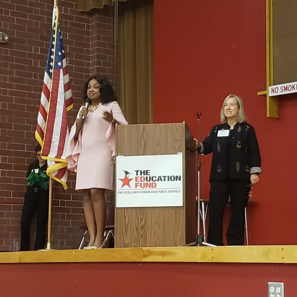 Humbled to be recognized by the #Education Fund as one of their legislative champions. 🙏🏾
I enjoyed spending some time with our Miami-Dade County School teachers who took a Saturday off to educate themselves and just fellowship.
#TeamDotie #RedForEd