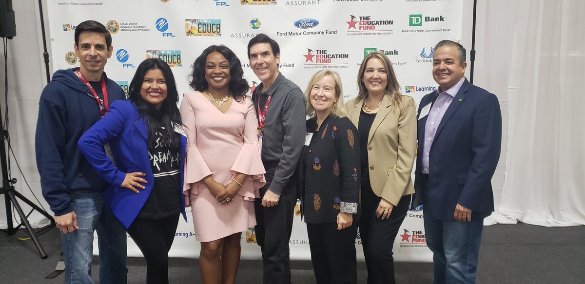 So proud of these public servants to whom we entrust our #children. Just as each of you continue to pour into our #students, I will continue to fight for you and then because we are all better when you're stronger and have the resources that are needed. ✊🏾
#TeamDotie #education