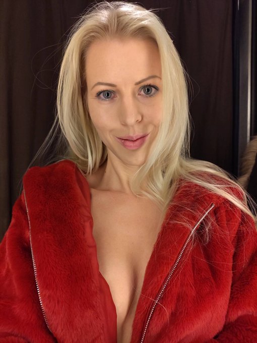 Enjoy your Saturday night! Alone at home or out with friends, still think about me! :-* https://t.co<a href="/tag/show"class="tags"><span>#show</span></a><a href="/tag/skype"class="tags"><span>#skype</span></a>