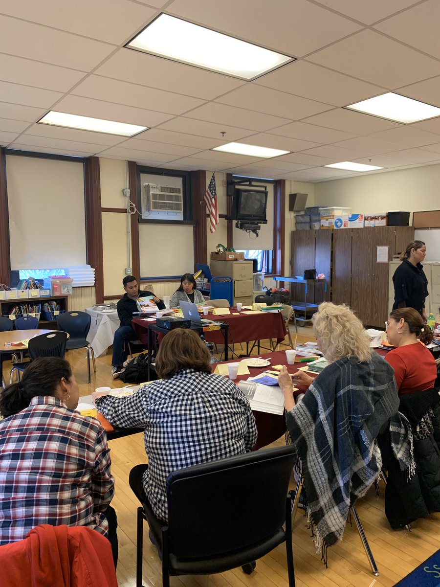 Spent the morning working on strategies for reading intervention with this great team at <a href="/AcademySeward/">Seward Communication Arts Academy</a>! #thebestarewithCPS