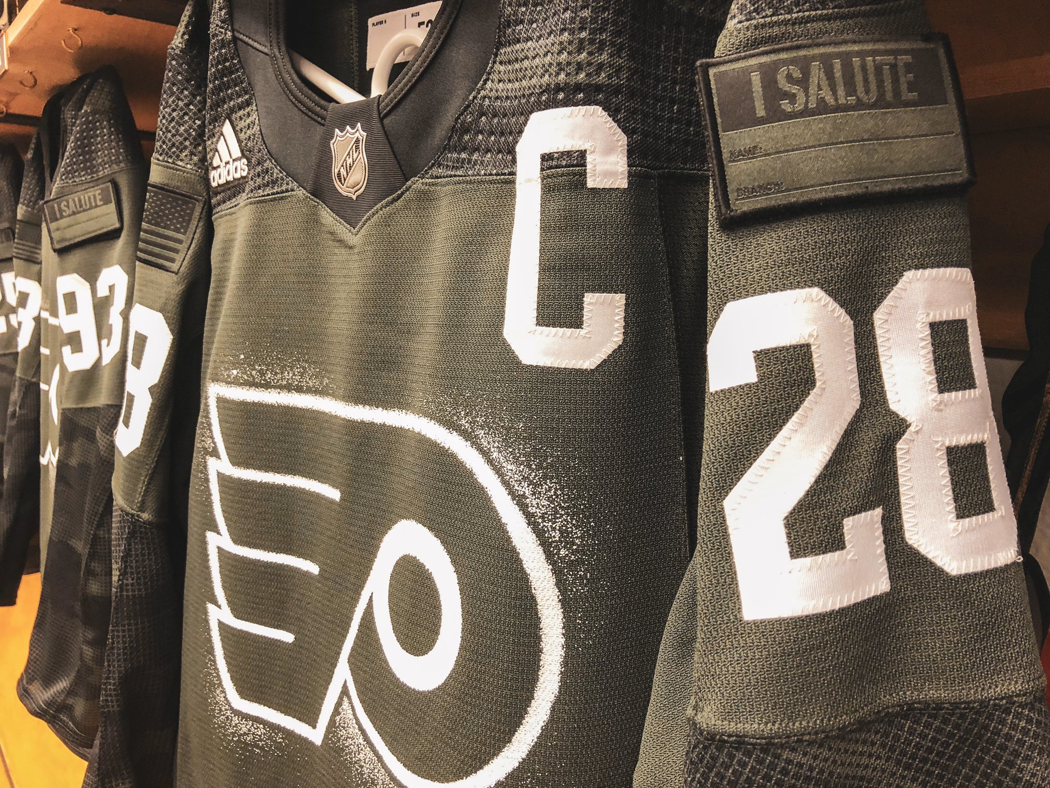 flyers salute to service jersey