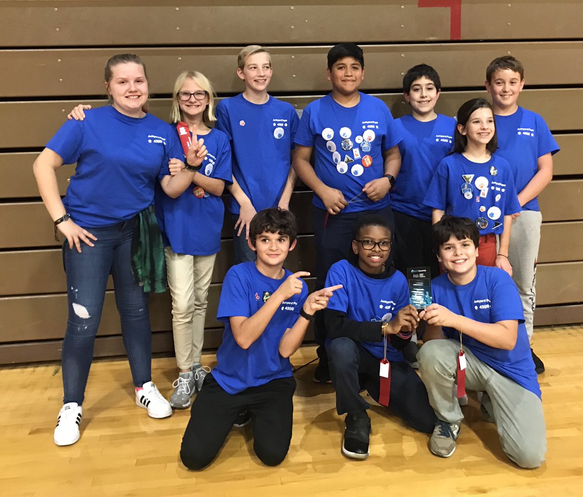 MooreSTEM's tweet image. Congrats to the Junkyard Pups-Overall CHAMPIONS! Going to state tournament in Dec.! These are some very excited (& exhausted) puppies! Their Traffic Jam project wowed the judges! @WatsonBwatson @DrJRaley @GMSPotter @GHSCollier @glndschools