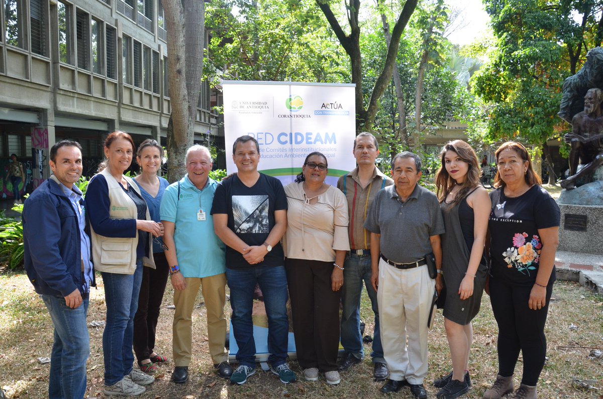 Corantioquia's tweet photo. Gracias a alianza con @UdeA, implementamos un proceso de formación en la proyección política de la gestión de la educación ambiental en contextos particulares para el fortalecimiento y el trabajo en red de los #CIDEAM   ➡ https://t.co/35uT6t1B2v https://t.co/lFU1evDguw
