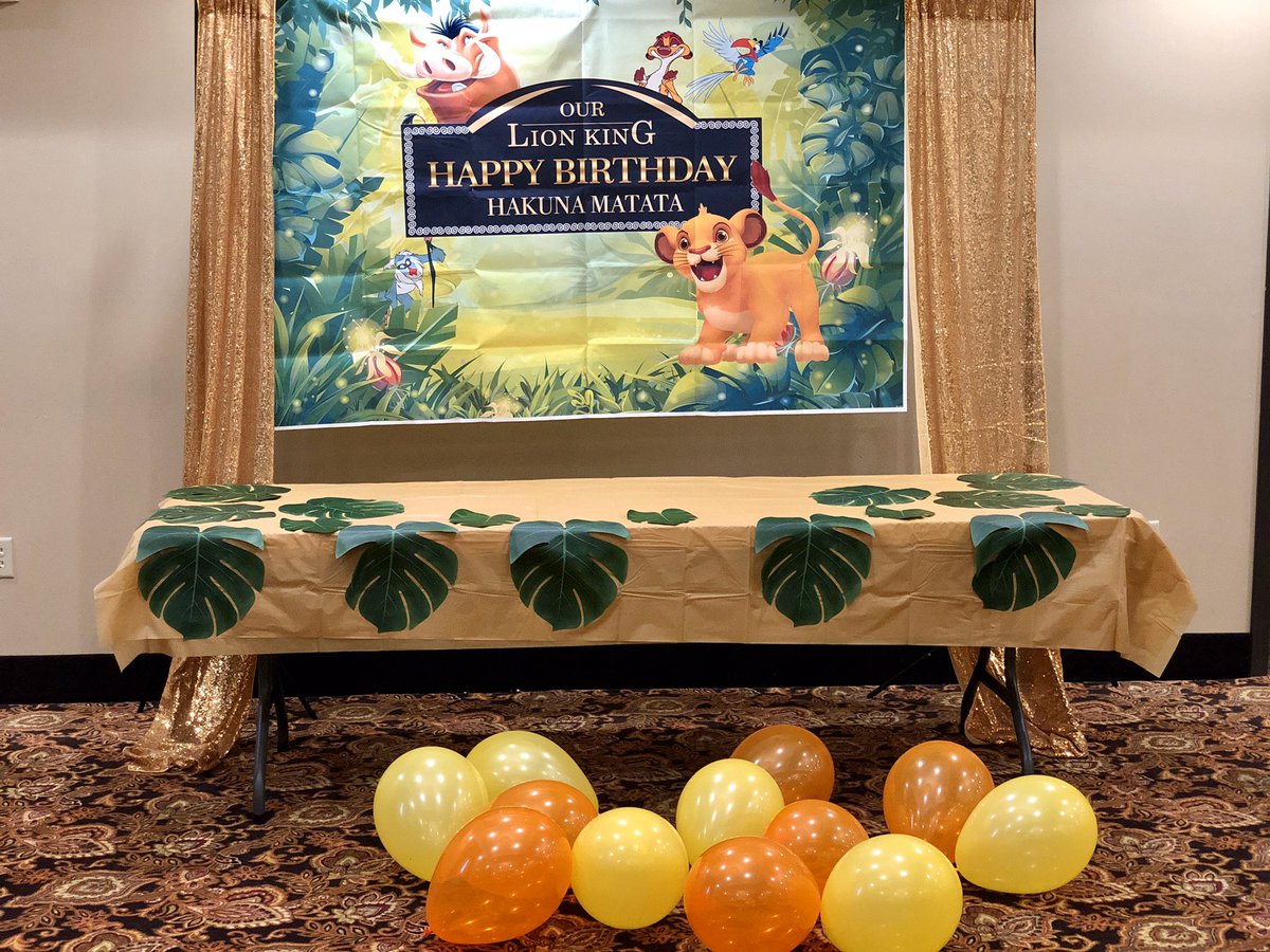 NiaaaBiaaa__'s tweet photo. Hakuna Matata came from the African language of Swahili and I am a little bummed I couldnโt find kente cloth table runners for this event. But Cadence is ONE! Happy HaONEamatata Birthday to you handsome little king ๐คด๐พ๐ฆ thanks April for choosing NSJ Event Co. ๐งก #NSJEventCo https://t.co/faBf8hDpfl