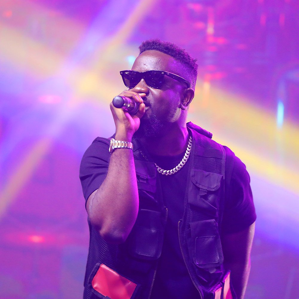 MTNGhana's tweet photo. It's on!
What an amazing opening performance from @sarkodie 

#MTN4SyteMVAs19 #MTNPulse #WeDey4U https://t.co/ho4dS30ngo