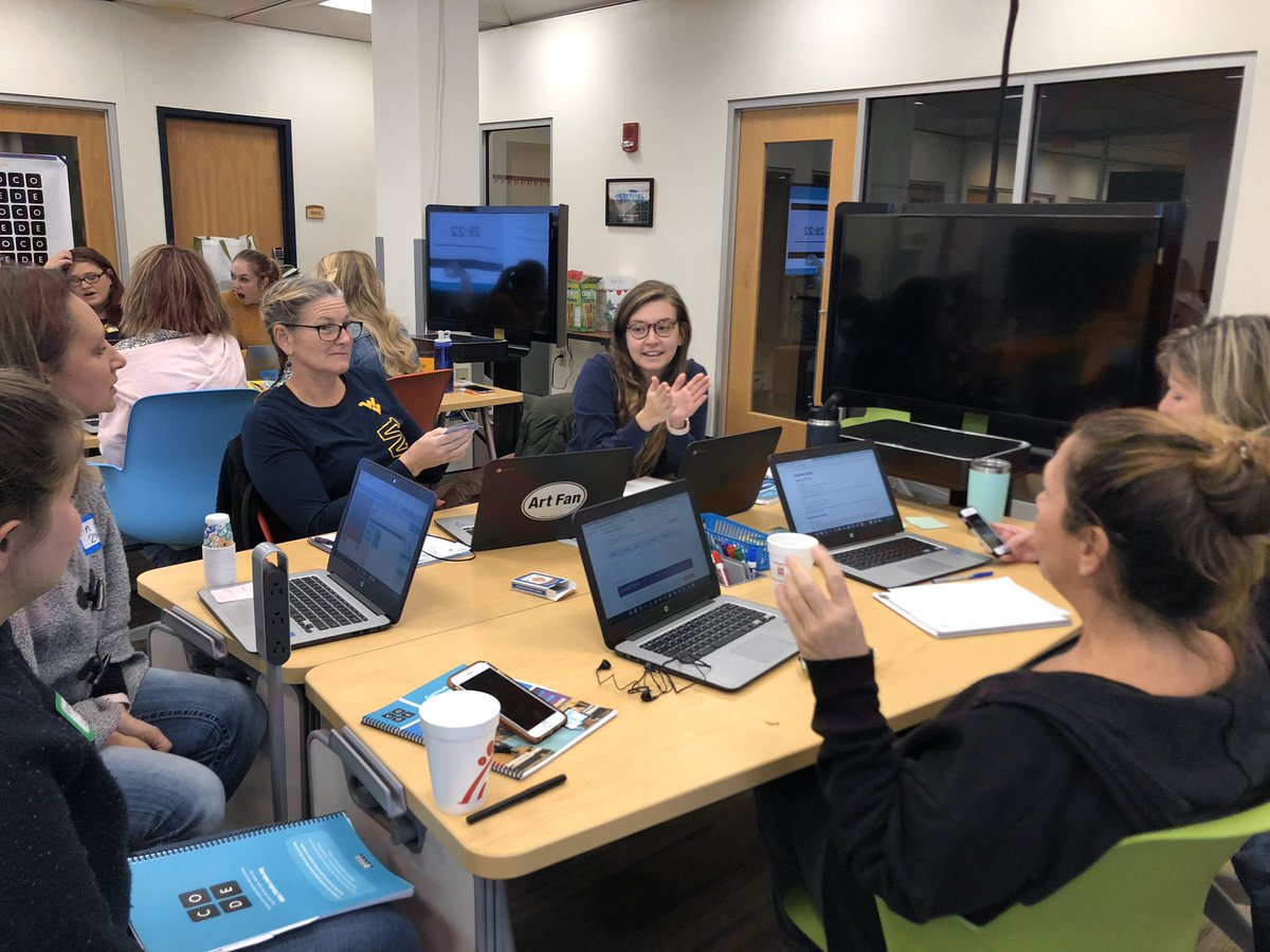jzwvu07's tweet image. 💻🌟Spent the day with this energetic and excited group of WV Educators now ready to bring CS into their classrooms and move #WVForward thanks to @codeorg and @CodeWV! #teachcode #codewv @TeachCode
