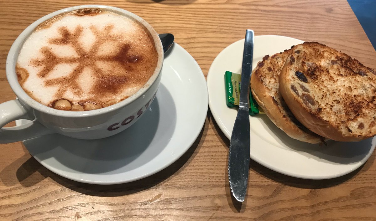 Caroline_writes's tweet photo. Today's reward for finishing my edits... toasted teacake and spiced cappuccino, courtesy of @CostaCoffee in #Frinton @writermels it wasn't the same without you! 😁☕️#TeacakeTradition #Writerpals #Authorlife #Costa https://t.co/UVicrVnUcg