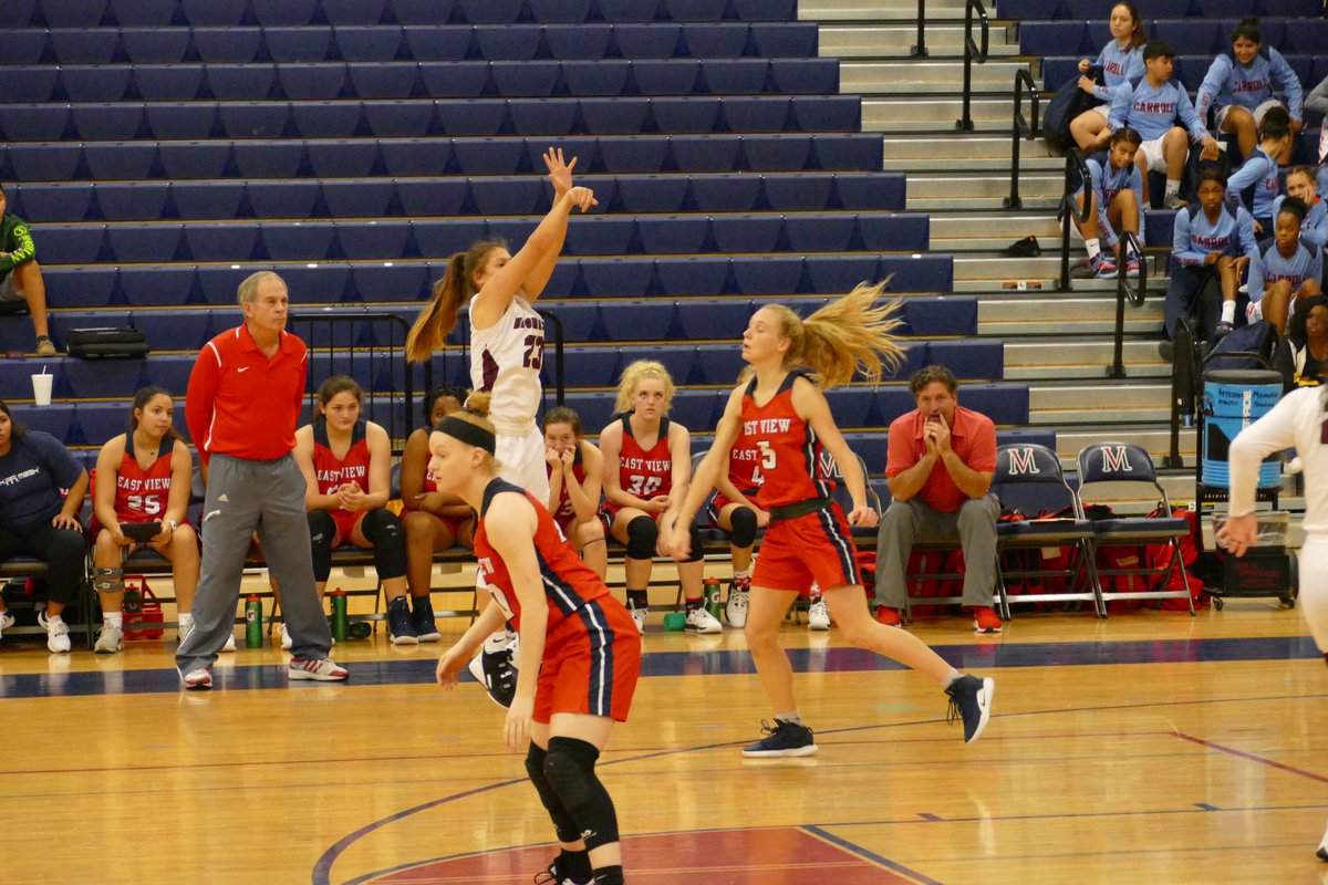 Highlands Layla Mendoza averages 24.6 ppg to lead the Owls to a 3-2 finish in the Corpus Tournament!