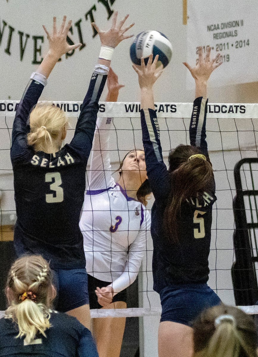 col_mrice's tweet image. Here are some photos of Columbia River volleyball's victory over Selah, which earned the Chieftains 7th place at the 2A state tournament.