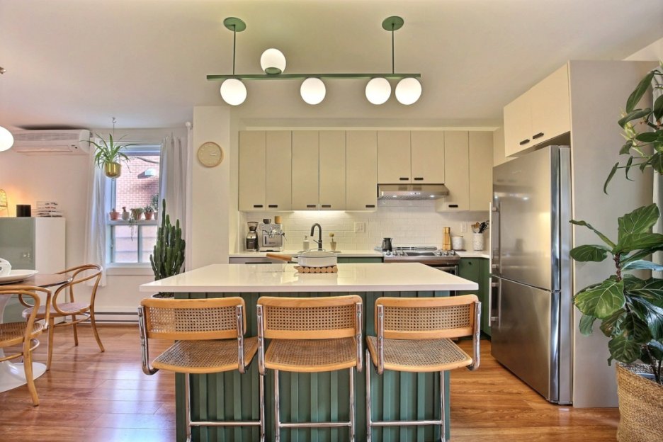 jennnyjannne's tweet image. Je cherche la perle rare en matière de condo dans #Hochelaga, et j'ai eu le coup de foudre ⚡️❤️ pour cette magnifique propriété (bonus : stationnement inclus!).

Constat crève-coeur : une offre d'achat a déjà été soumise. 😭💔
#NoWonder #InteriorDesignAddict #TropBeau 😍