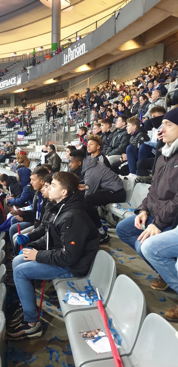 Les_Bruyeres's tweet photo. Les 54 lycéens de la section football du Lycee @Les_Bruyeres ont eu la chance d assister au match France-Moldavie au Stade de France #cohesion #eps #sectionfoot @acrouen @farid_djemmal @GhommidF @OlivierWambecke https://t.co/Af275Bv1qC