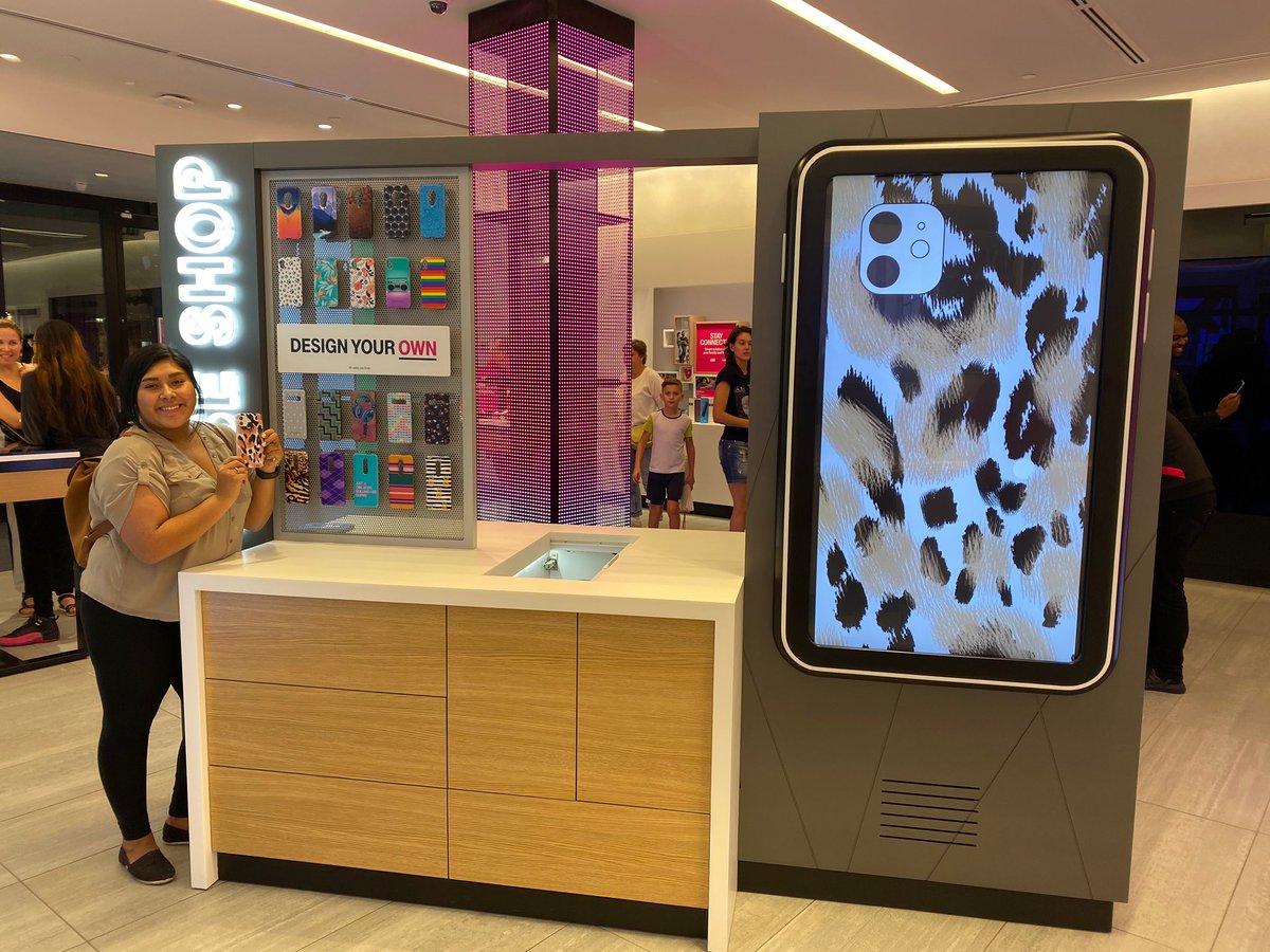 TMOSantaMonica's tweet photo. Whats better than having a well protected phone you may ask? Creating your own custom case with our #CaseShop and showing off your personal design! https://t.co/pbm9OipsBl