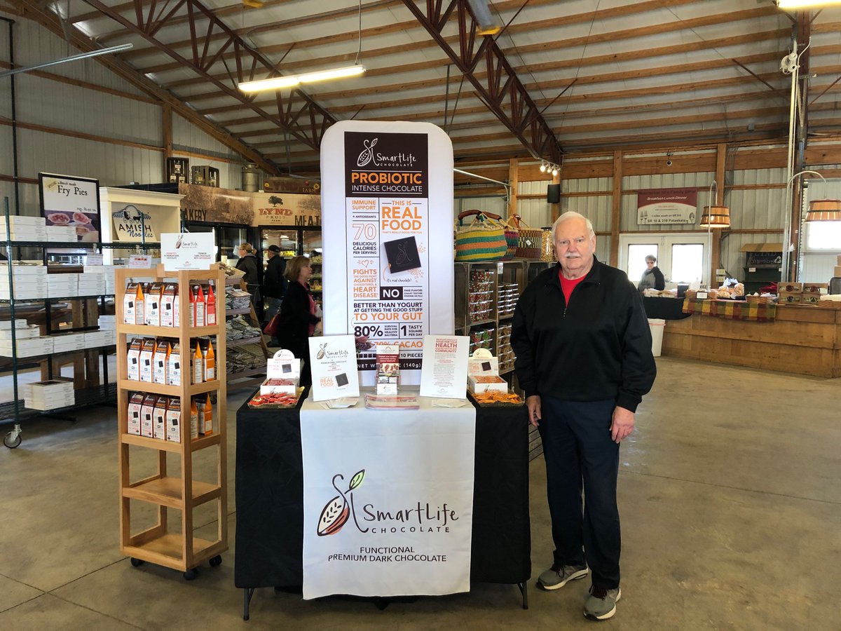 SmartLifeChoco's tweet photo. SmartLife Chocolate was at @lyndfruitfarm  today and had a great time letting people sample our healthy chocolate. Thanks Debbie for such a great event - Barry https://t.co/EiKKtZYvYY