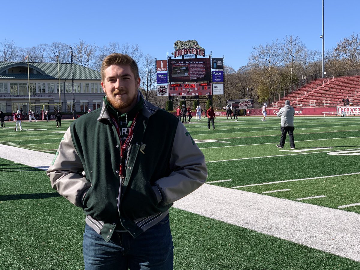 phillong416's tweet photo. Thank you @Teamwali, @CoachSeumalo, and @CoachJMGarrett for having me at The Lafayette vs. Colgate game! I had a great time! https://t.co/t2hDPZFEDn