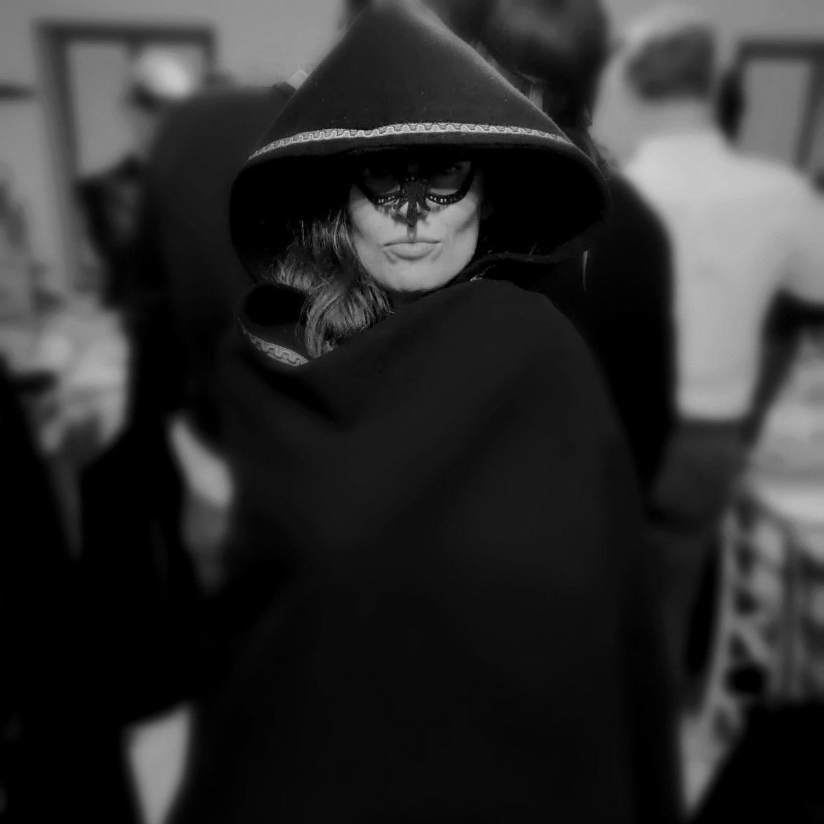 #wine #shadows #magic and #truffle #dinnerwithfriends in #Italy
Meeting #barolo
#cape #mask