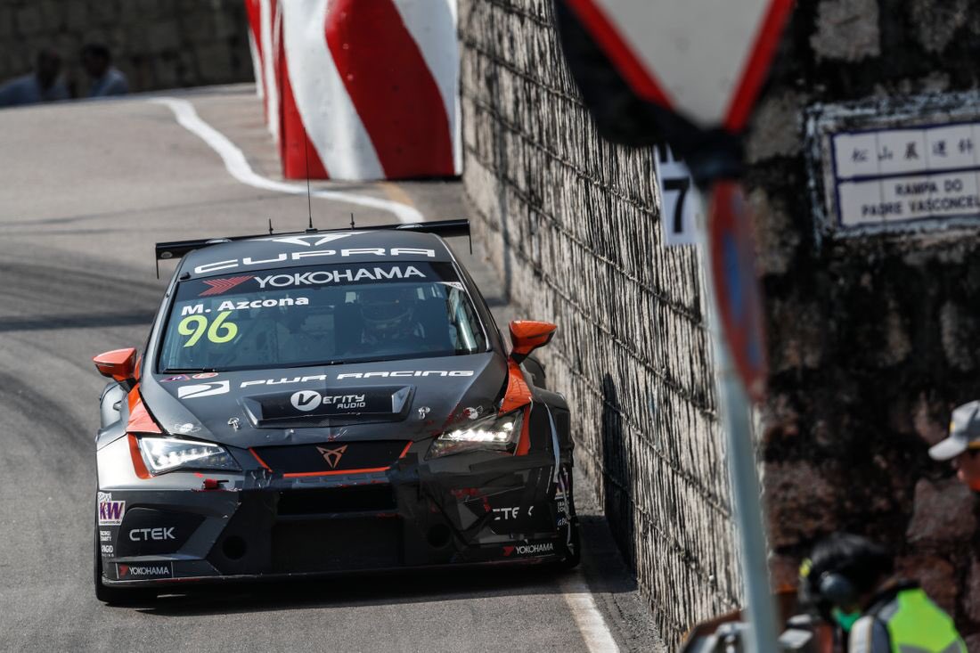 Great start of Race 2 of @FIA_WTCR in #Macau for <a href="/mazconaoficial/">Mikel Azcona</a> moving up to P15. <a href="/TomCoronel/">Tom Coronel</a> maintains the P14 of the grid.